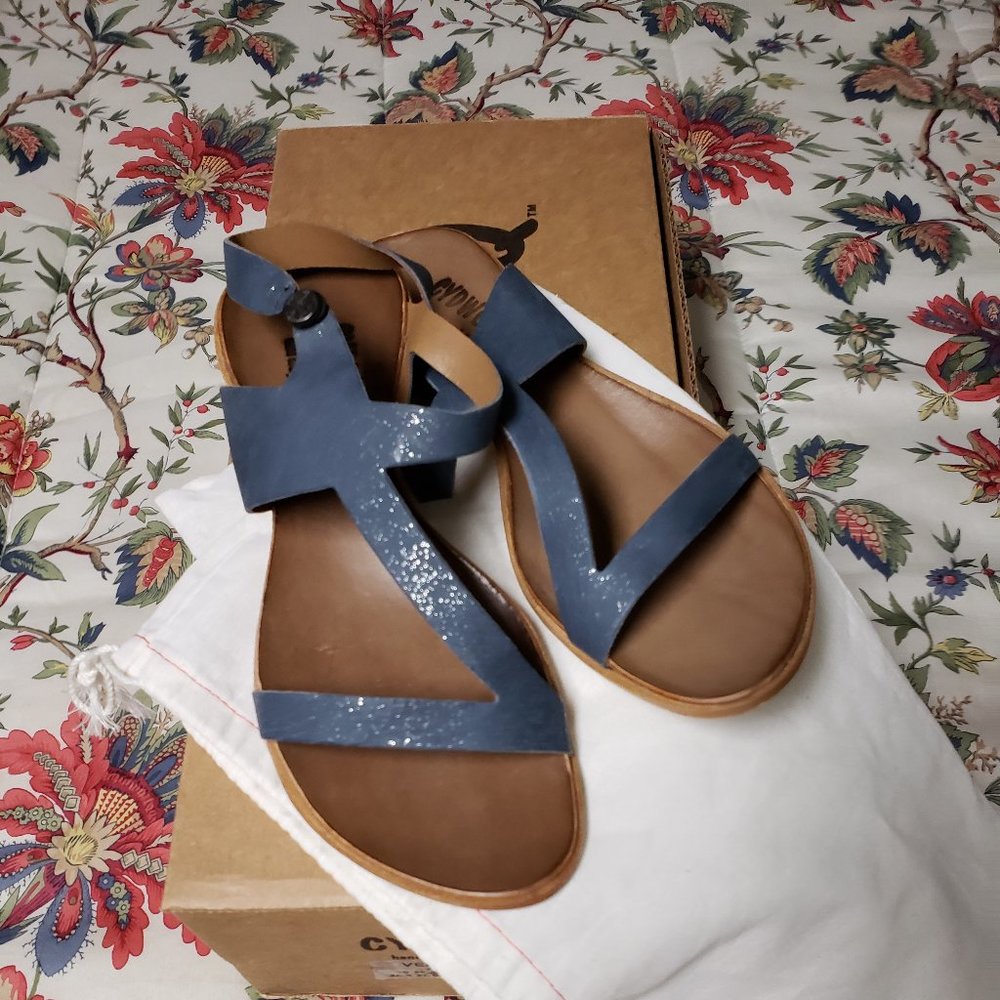 NIB Cydwoq Veranda Leather Sandals Szs 37 & 38